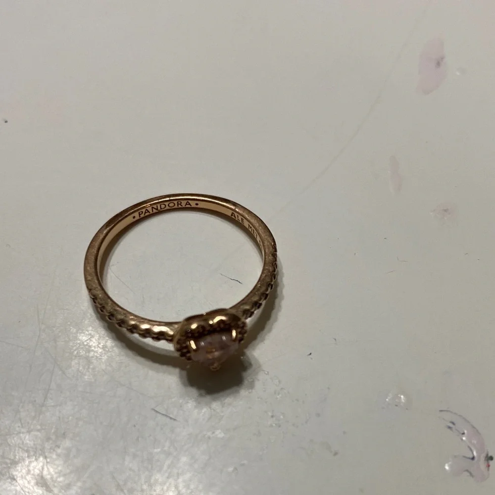 Pandora Gold Heart Ring - Picture 2 of 3